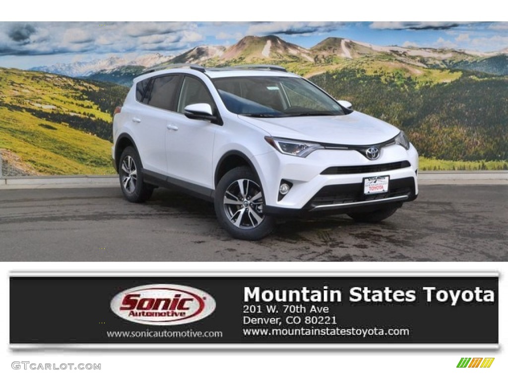 2016 RAV4 XLE AWD - Super White / Black photo #1