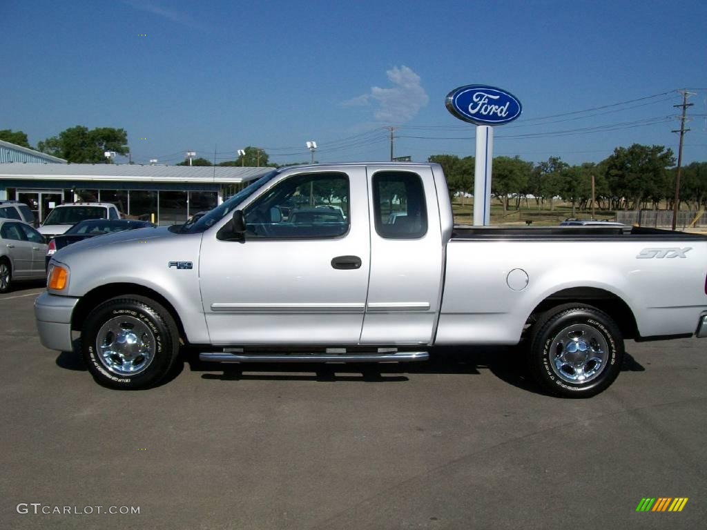 2004 F150 STX Heritage SuperCab - Silver Metallic / Heritage Graphite Grey photo #2