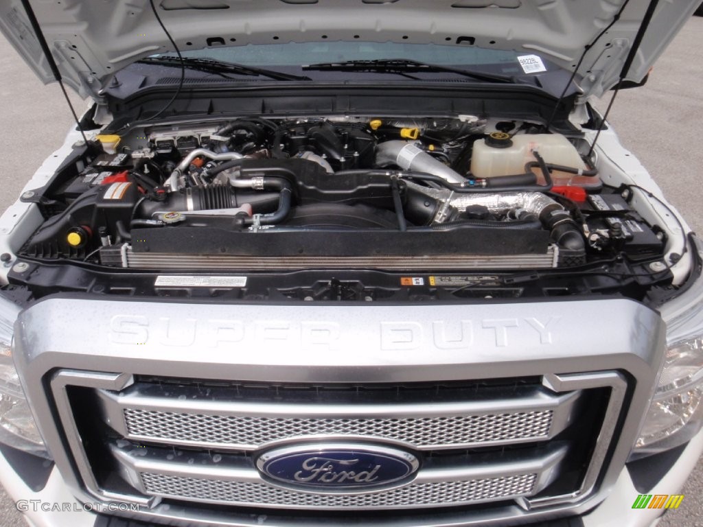 2016 Ford F250 Super Duty Platinum Crew Cab 4x4 Engine Photos