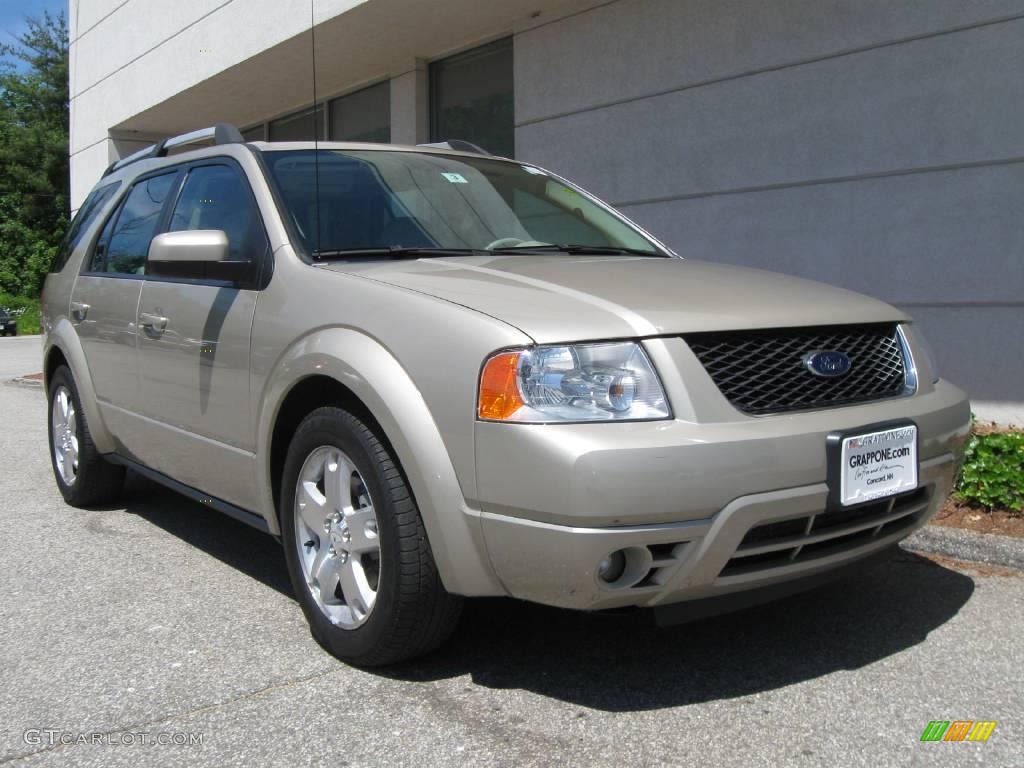 2005 Freestyle Limited AWD - Pueblo Gold Metallic / Pebble photo #1