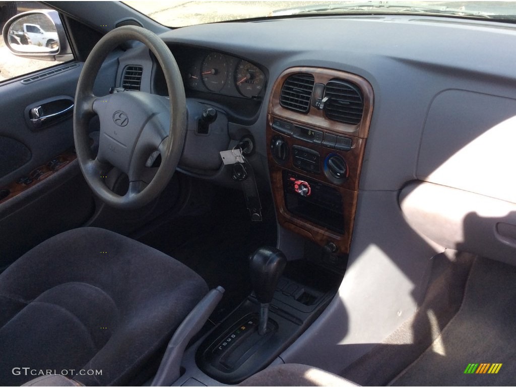 2001 Sonata GLS V6 - Gray Metallic / Gray photo #24