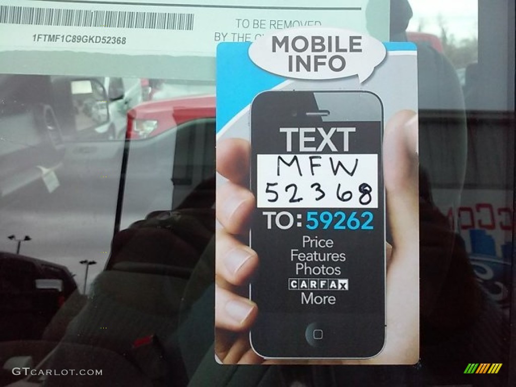 2016 F150 XL Regular Cab - Oxford White / Medium Earth Gray photo #2