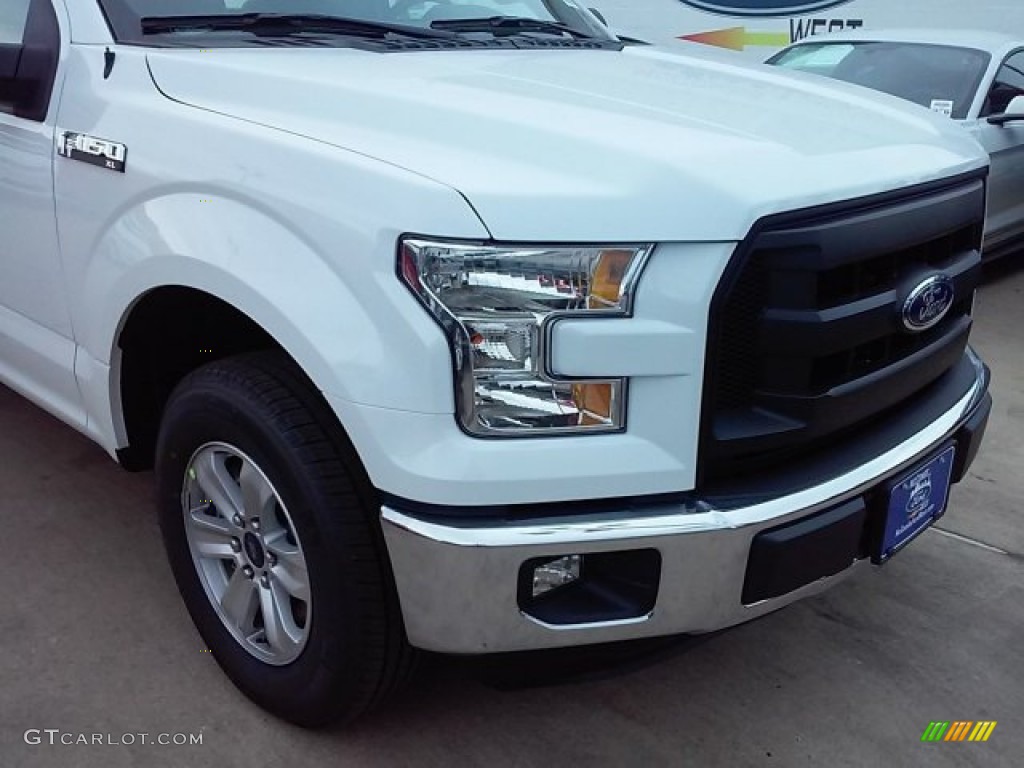 2016 F150 XL Regular Cab - Oxford White / Medium Earth Gray photo #3