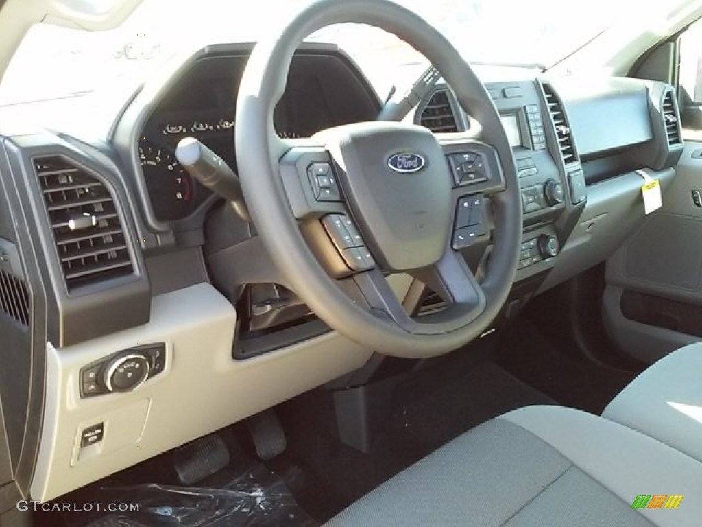 2016 F150 XL Regular Cab - Magnetic / Medium Earth Gray photo #13