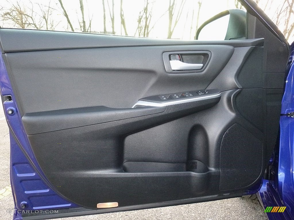 2015 Camry SE - Blue Crush Metallic / Black photo #10