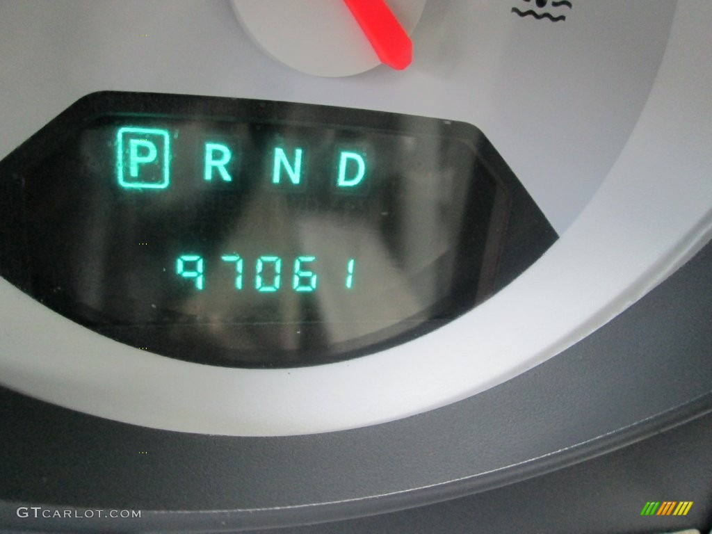 2007 Caliber SE - Bright Silver Metallic / Pastel Slate Gray photo #26
