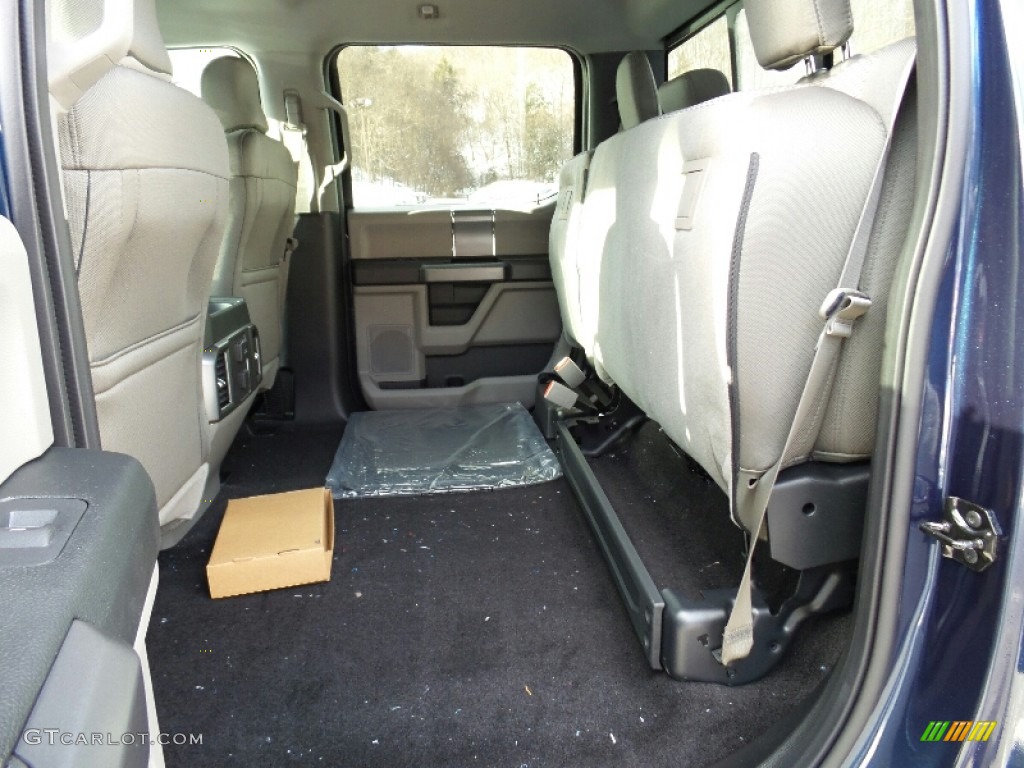 2016 F150 XLT SuperCrew 4x4 - Blue Jeans / Medium Earth Gray photo #6