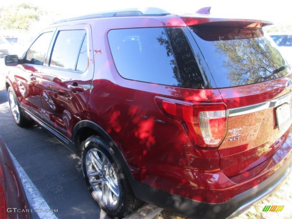 2016 Explorer XLT - Ruby Red Metallic Tri-Coat / Medium Light Camel photo #4