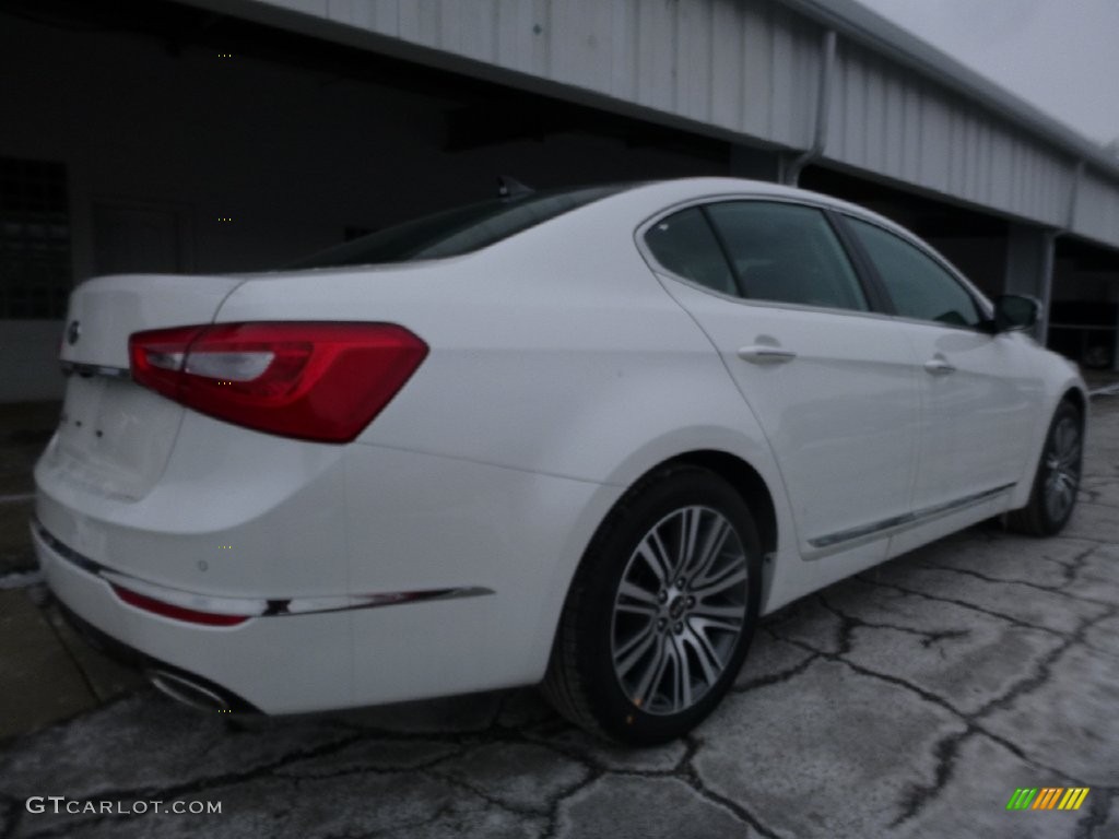 2016 Cadenza  - Snow White Pearl / Black photo #2