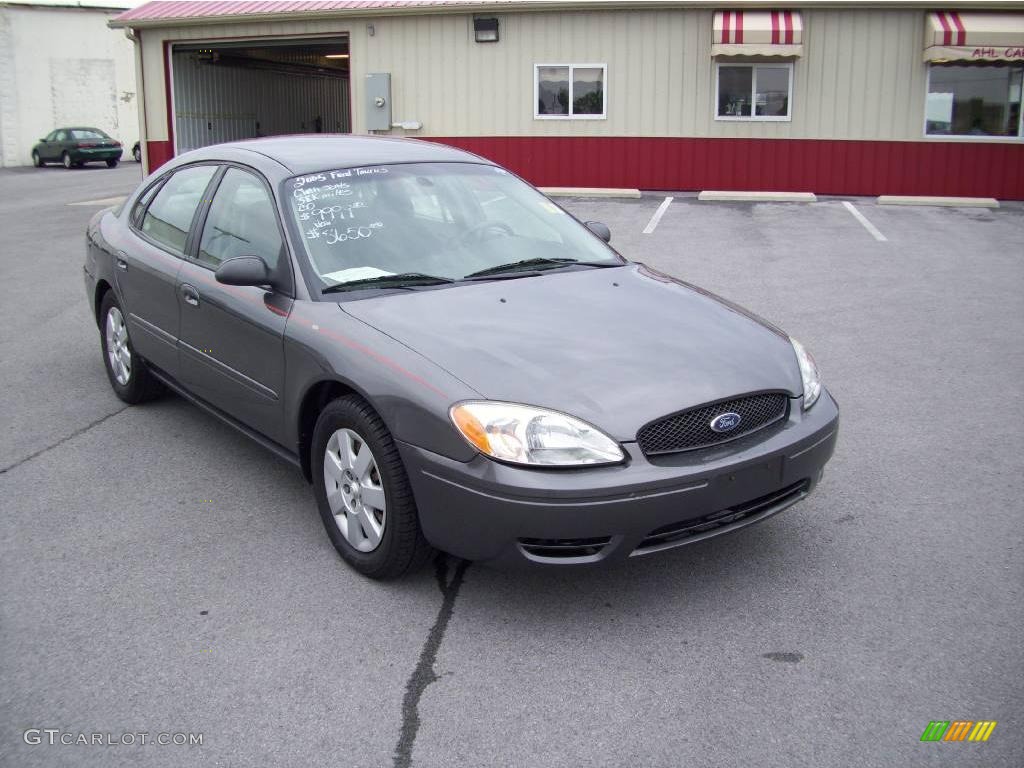 2005 Taurus SE - Dark Shadow Grey Metallic / Medium/Dark Flint photo #2