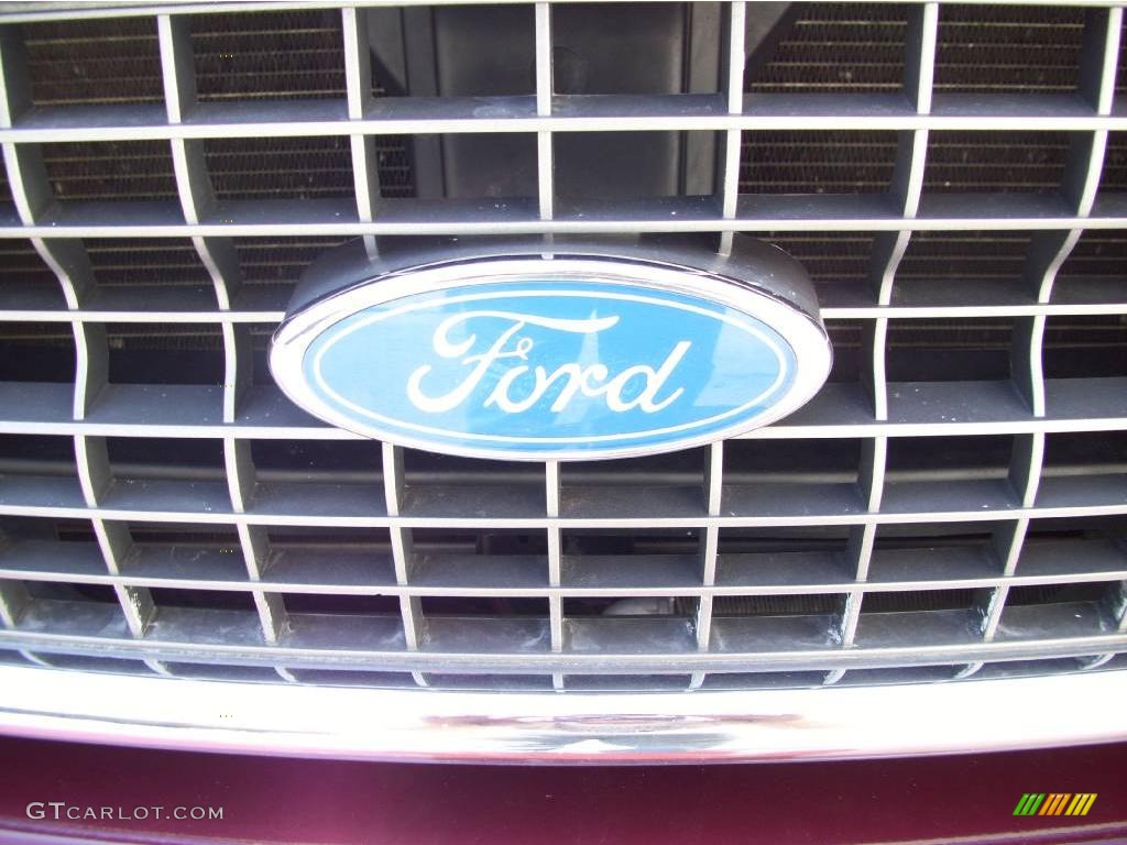 1997 Expedition XLT - Dark Toreador Red Metallic / Medium Graphite photo #14