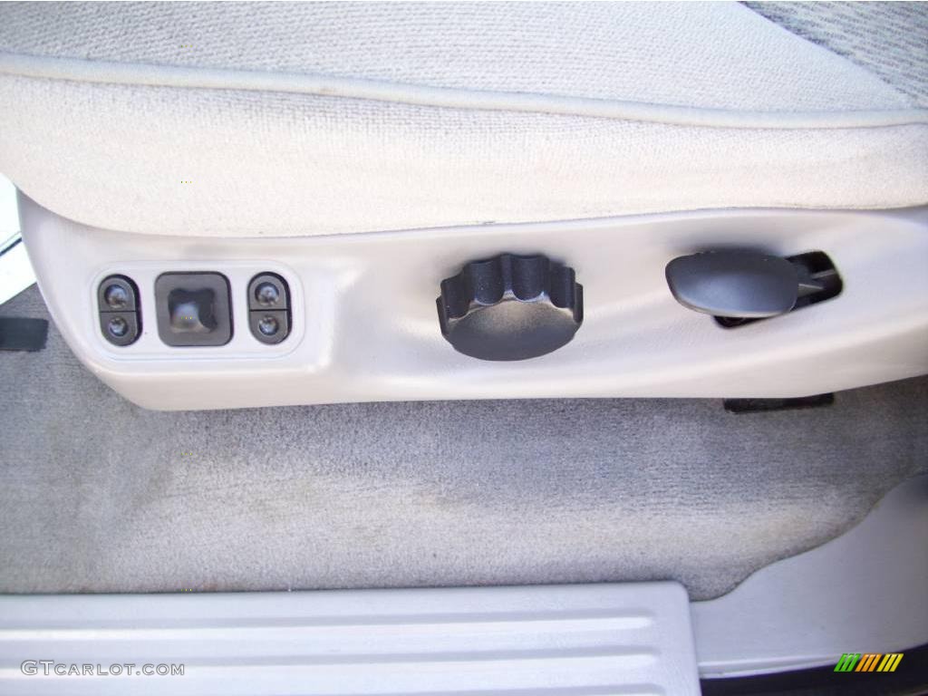 1997 Expedition XLT - Dark Toreador Red Metallic / Medium Graphite photo #15