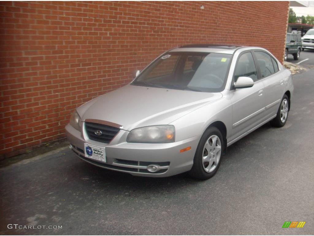 2004 Elantra GLS Sedan - Sterling Silver / Dark Gray photo #2