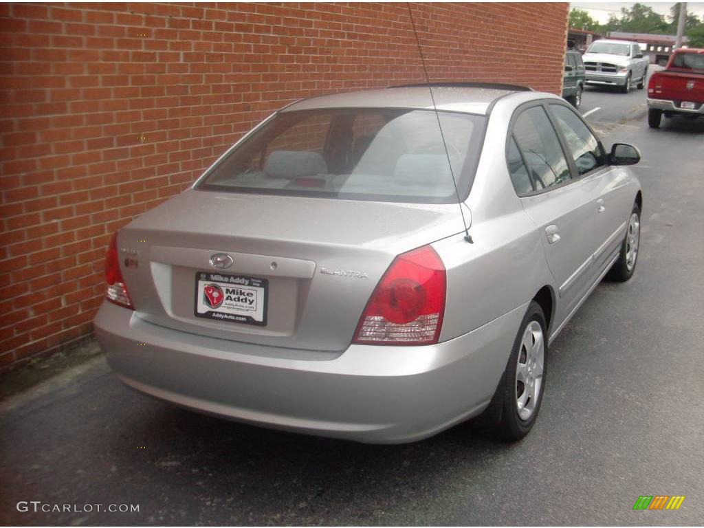 2004 Elantra GLS Sedan - Sterling Silver / Dark Gray photo #3