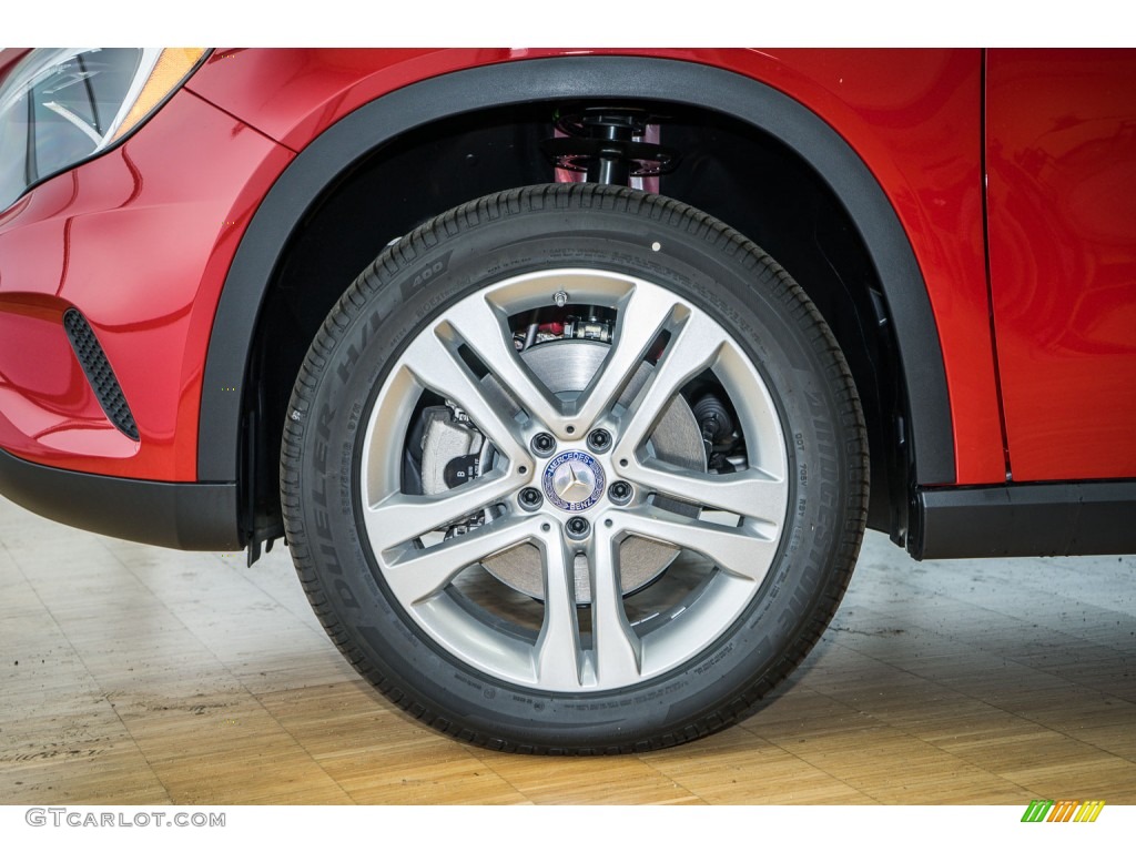 2016 GLA 250 - Jupiter Red / Black photo #10