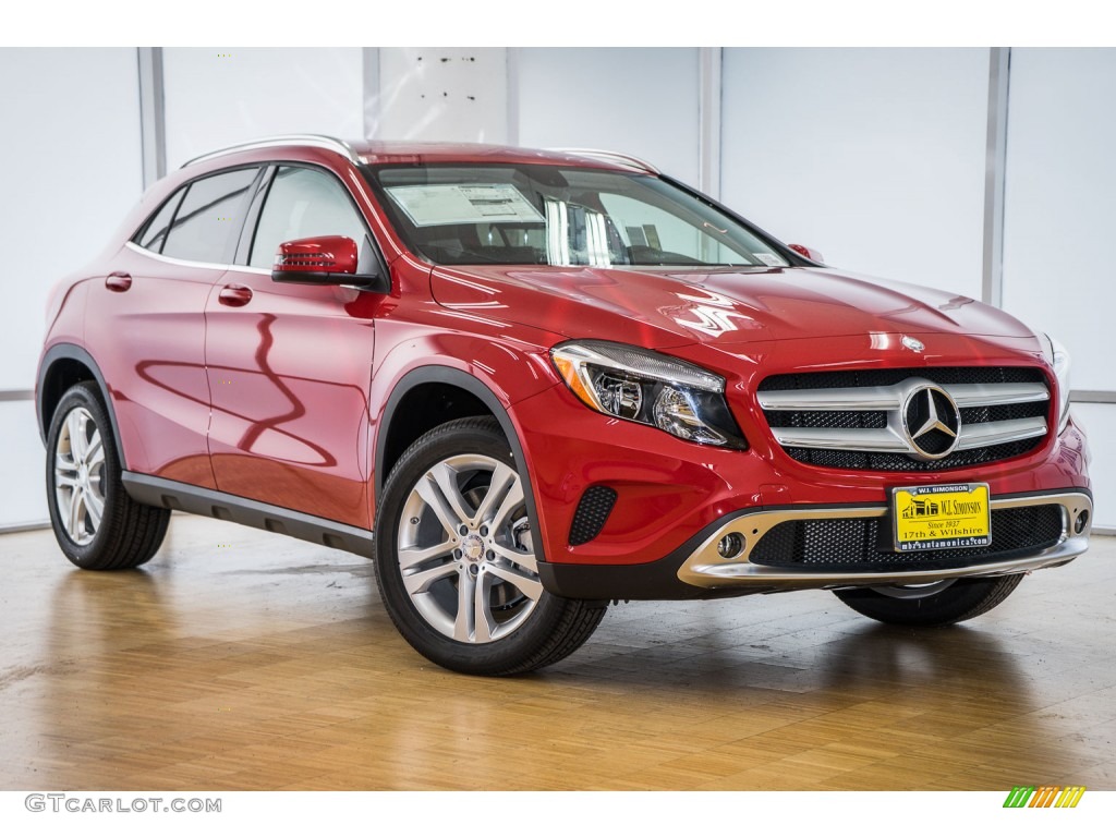 2016 GLA 250 - Jupiter Red / Black photo #12