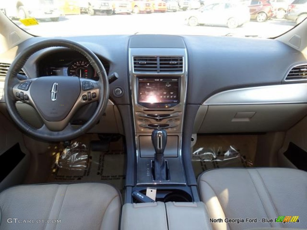2011 MKX FWD - Earth Metallic / Medium Light Stone photo #18