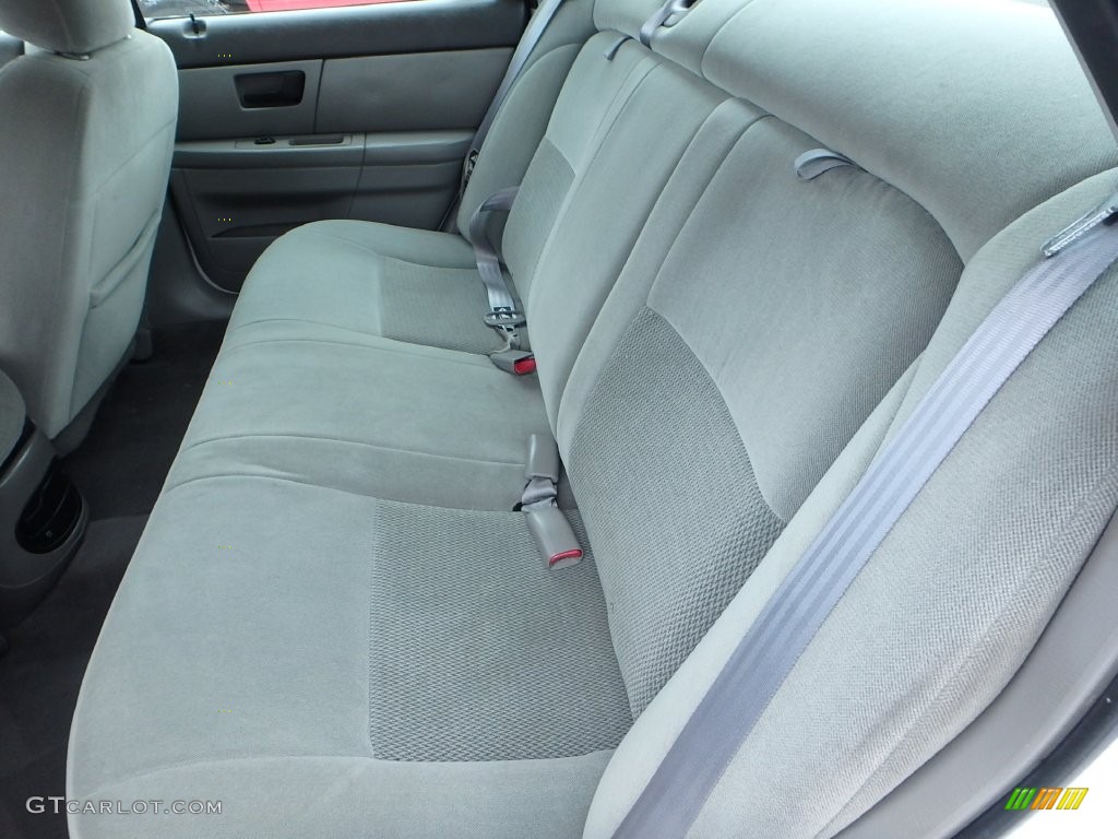 2003 Taurus SES - Vibrant White / Medium Graphite photo #9