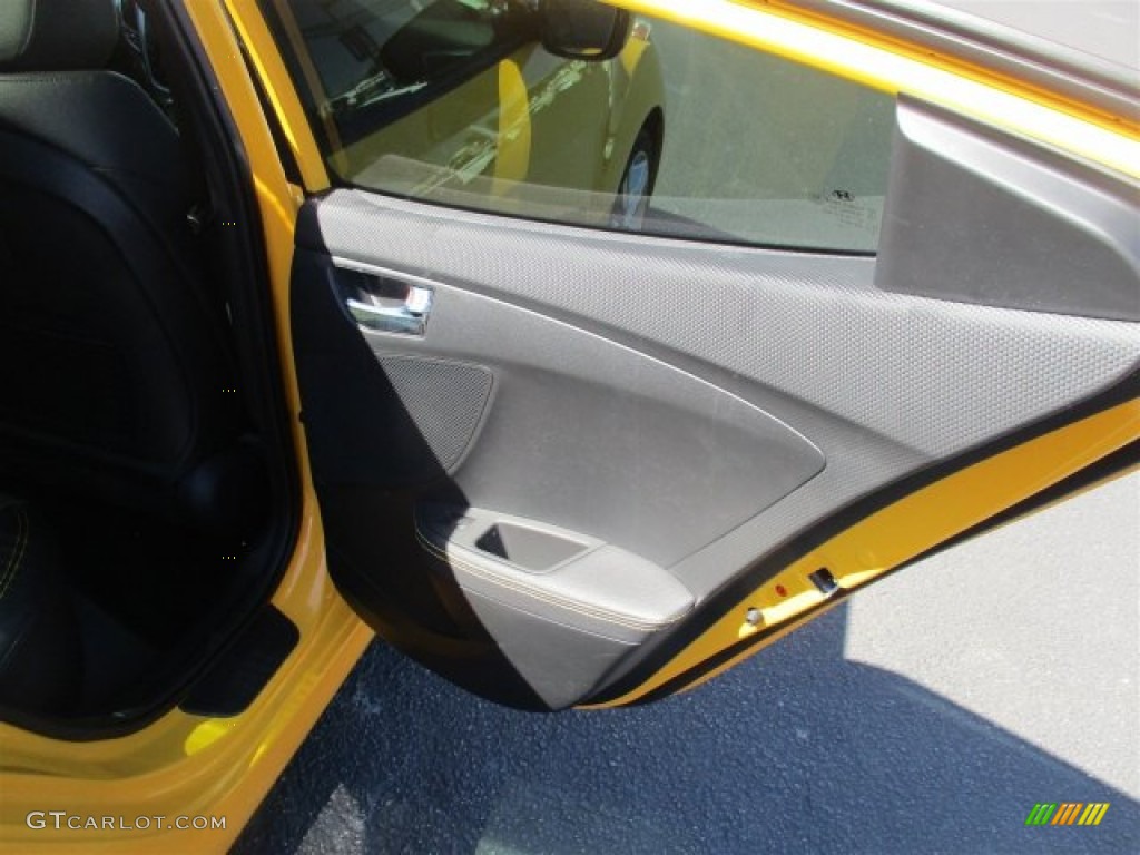 2016 Veloster  - 26.2 Yellow / Black/Yellow photo #14