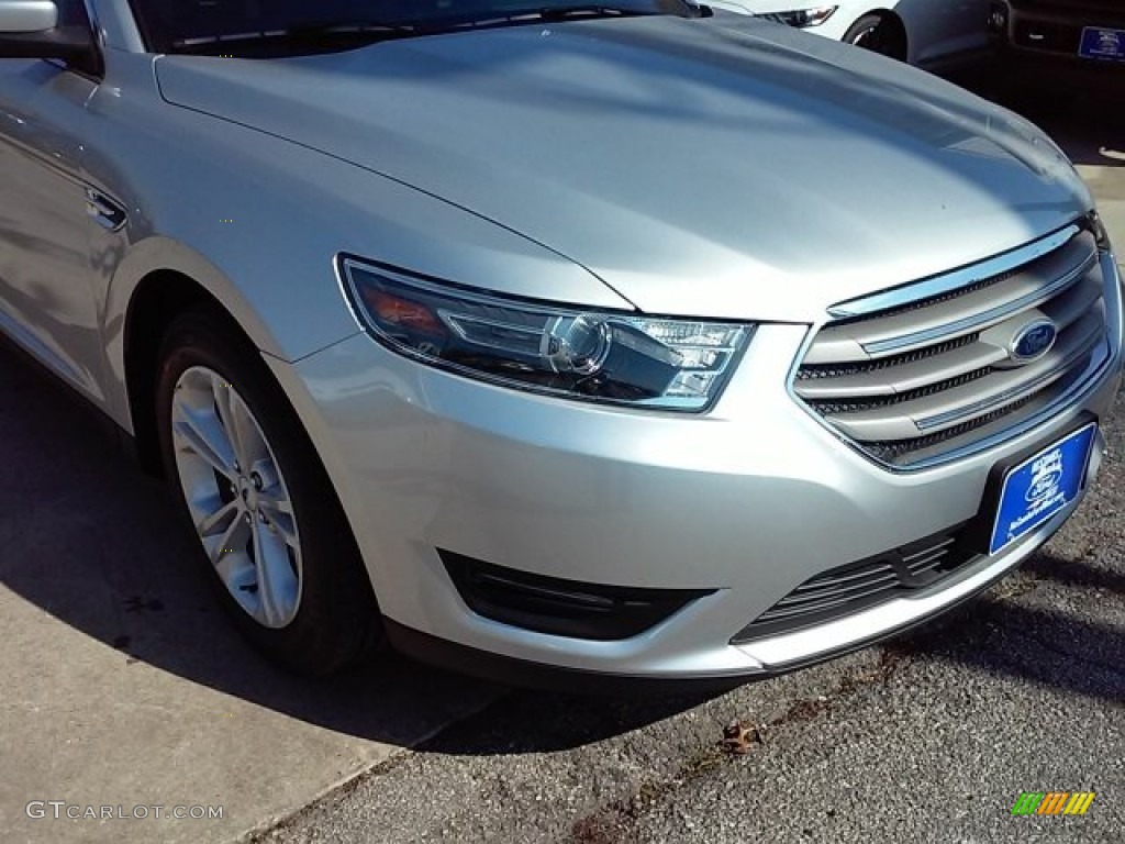 2015 Taurus SEL - Ingot Silver Metallic / Charcoal Black photo #4