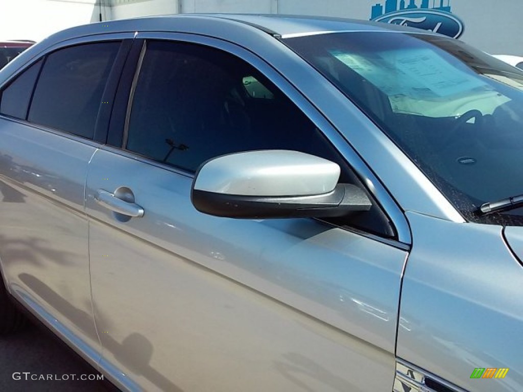 2015 Taurus SEL - Ingot Silver Metallic / Charcoal Black photo #6