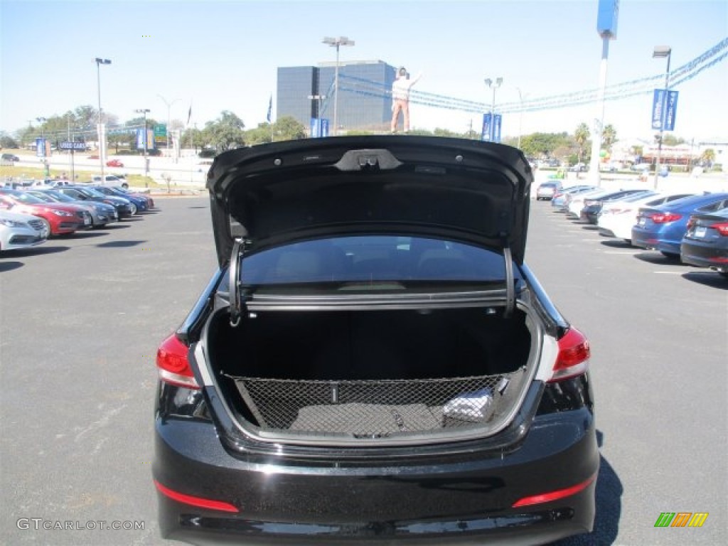 2017 Elantra Limited - Black / Beige photo #11