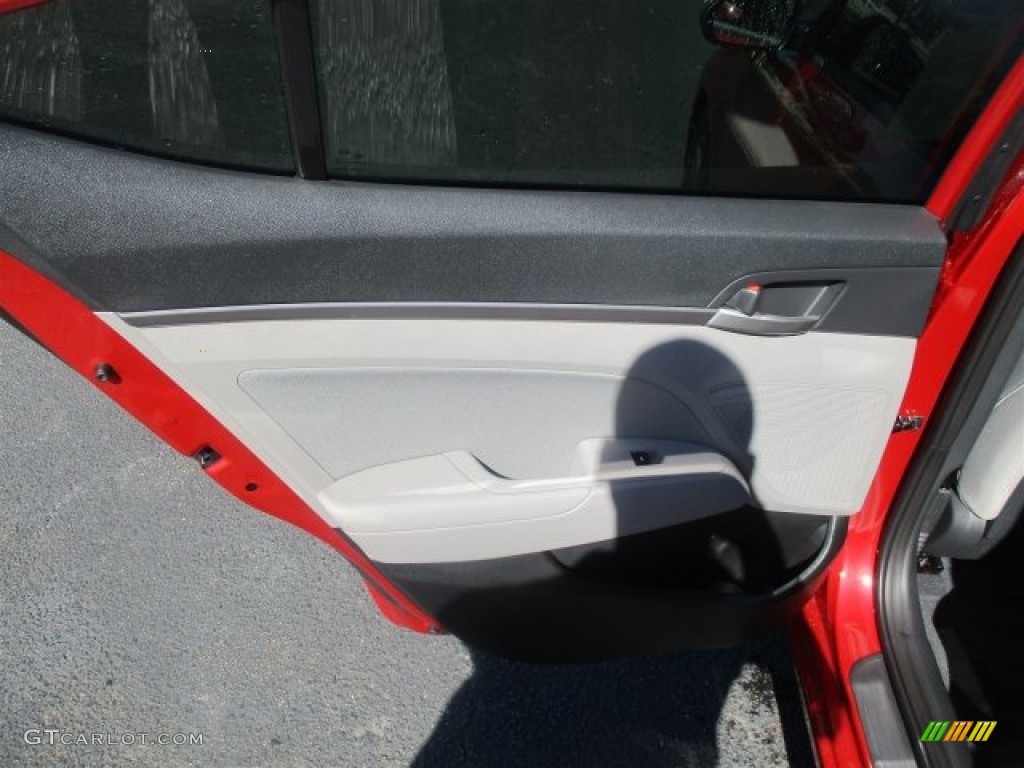 2017 Elantra SE - Red / Gray photo #13