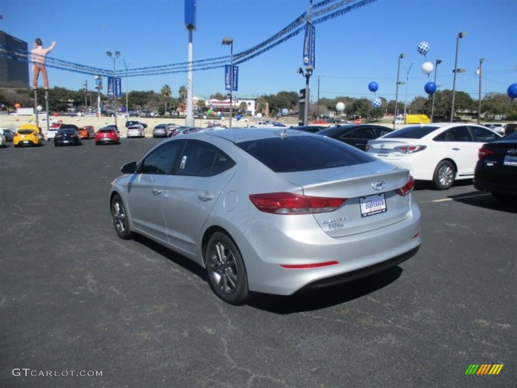 2017 Elantra SE - Silver / Gray photo #5