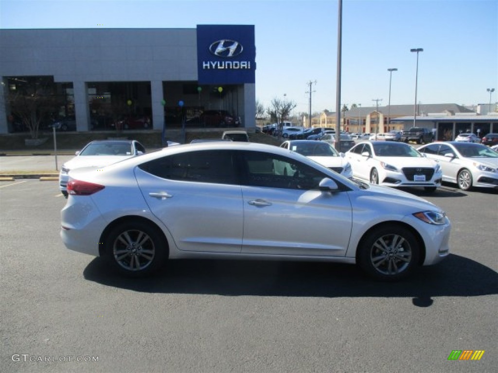 2017 Elantra SE - Silver / Gray photo #7