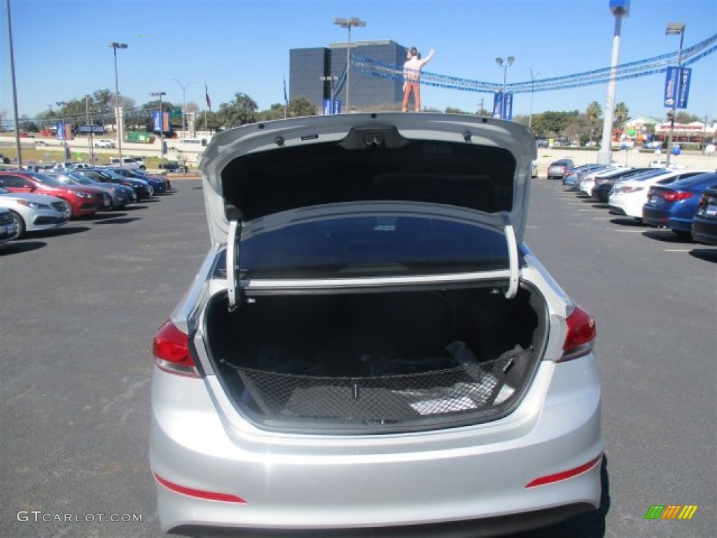 2017 Elantra SE - Silver / Gray photo #8