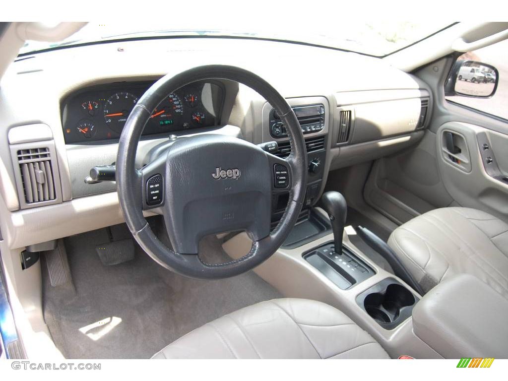 2003 Grand Cherokee Laredo - Patriot Blue Pearl / Taupe photo #8