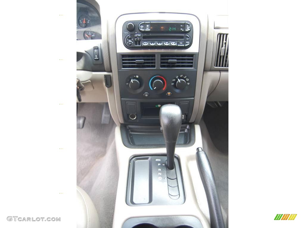 2003 Grand Cherokee Laredo - Patriot Blue Pearl / Taupe photo #12