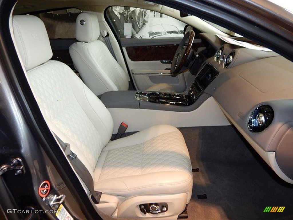 Ivory/Oyster Interior 2016 Jaguar XJ L 3.0 Photo #110799910