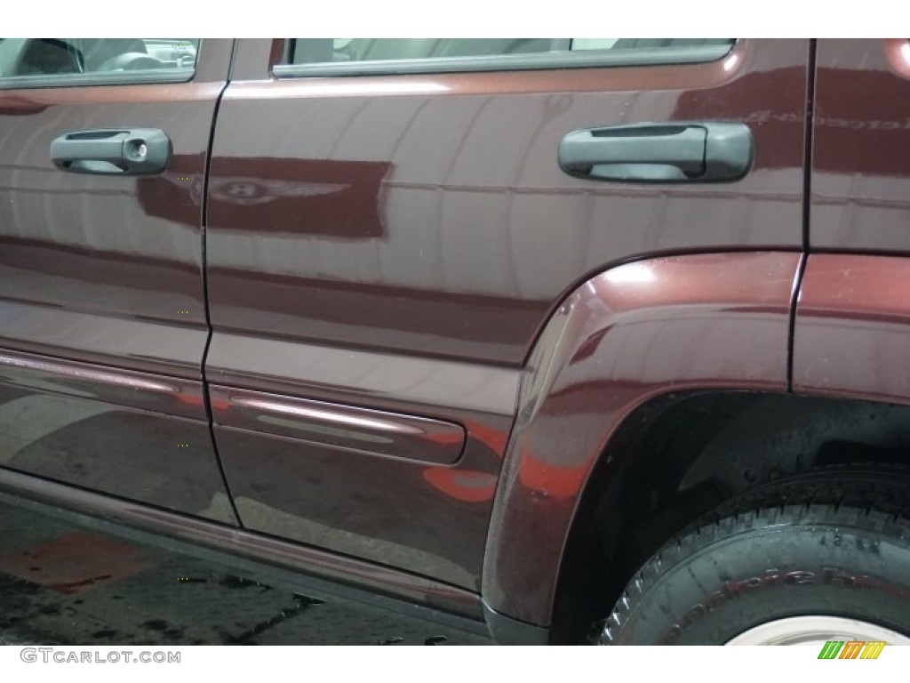 2004 Liberty Limited 4x4 - Deep Molten Red Pearl / Light Taupe/Dark Slate Gray photo #75