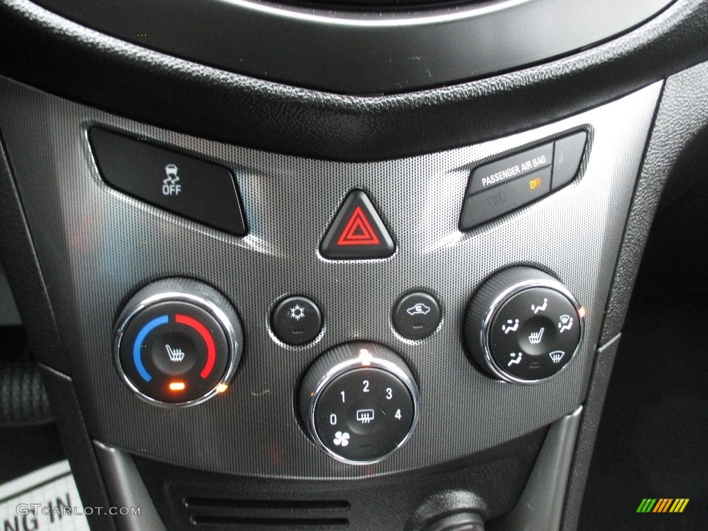 2015 Trax LTZ AWD - Blaze Red / Jet Black photo #13