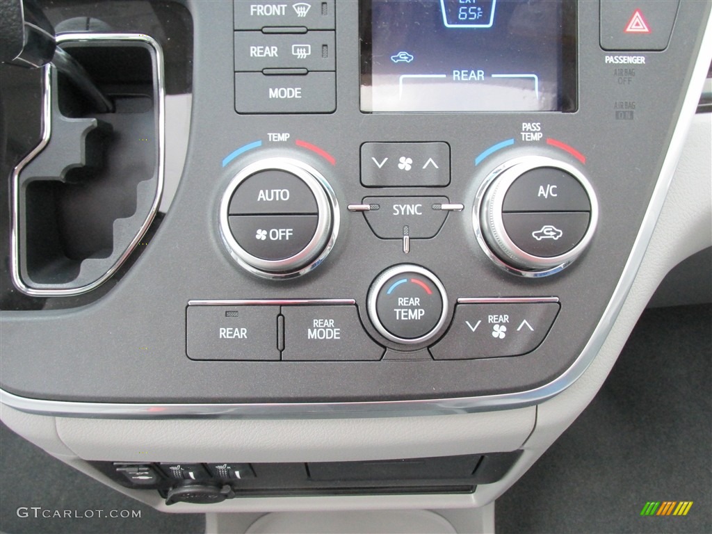 2016 Sienna XLE - Predawn Gray Mica / Ash photo #28