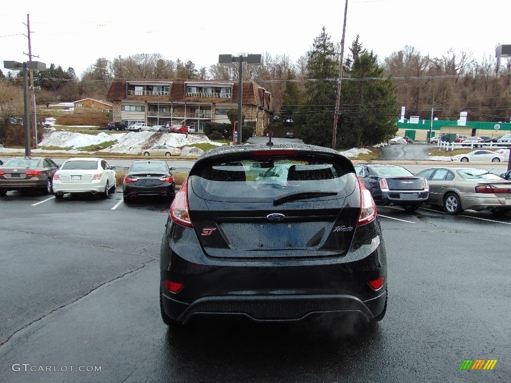 2015 Fiesta ST Hatchback - Tuxedo Black Metallic / ST Charcoal Black photo #4
