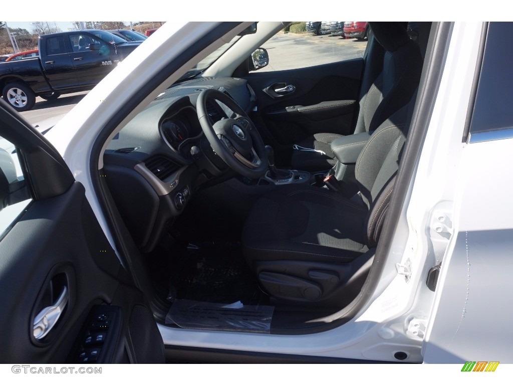 2016 Cherokee Latitude - Bright White / Black photo #6