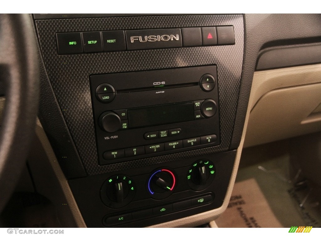 2006 Ford Fusion SE V6 Controls Photo #110828979