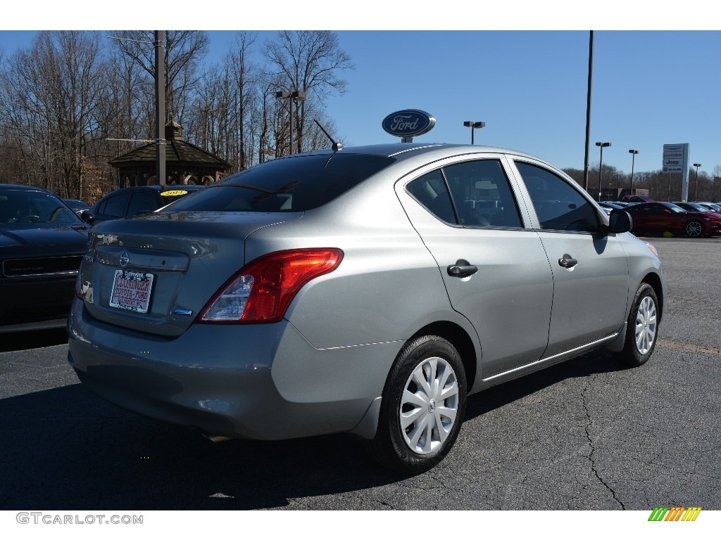 2014 Versa 1.6 S Sedan - Magnetic Gray / Charcoal photo #3