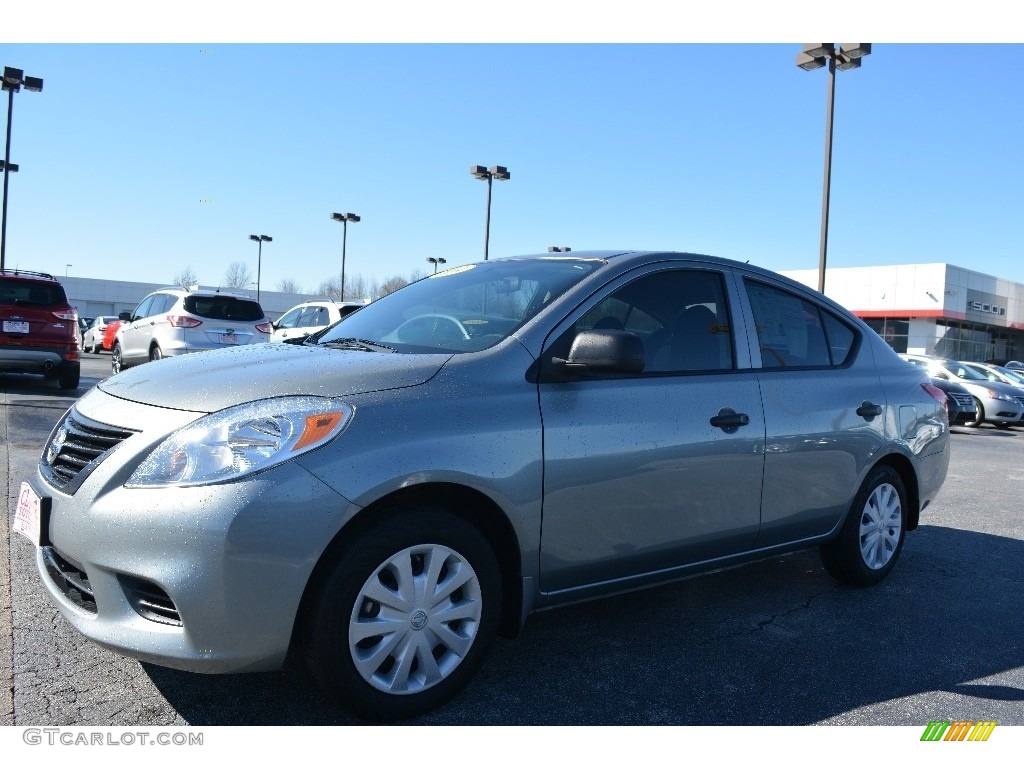 2014 Versa 1.6 S Sedan - Magnetic Gray / Charcoal photo #7