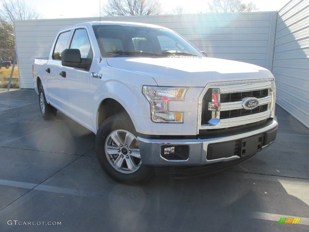 2016 F150 XLT SuperCrew - Oxford White / Medium Earth Gray photo #1