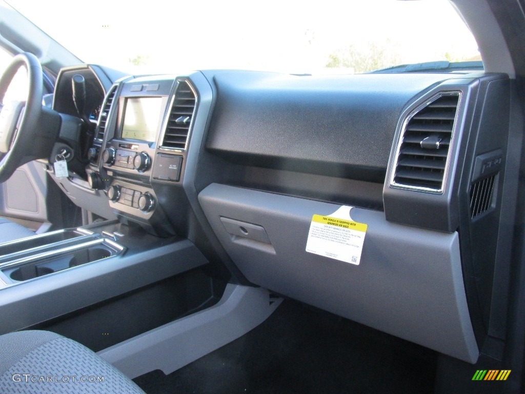 2016 F150 XLT SuperCrew - Blue Jeans / Medium Earth Gray photo #17