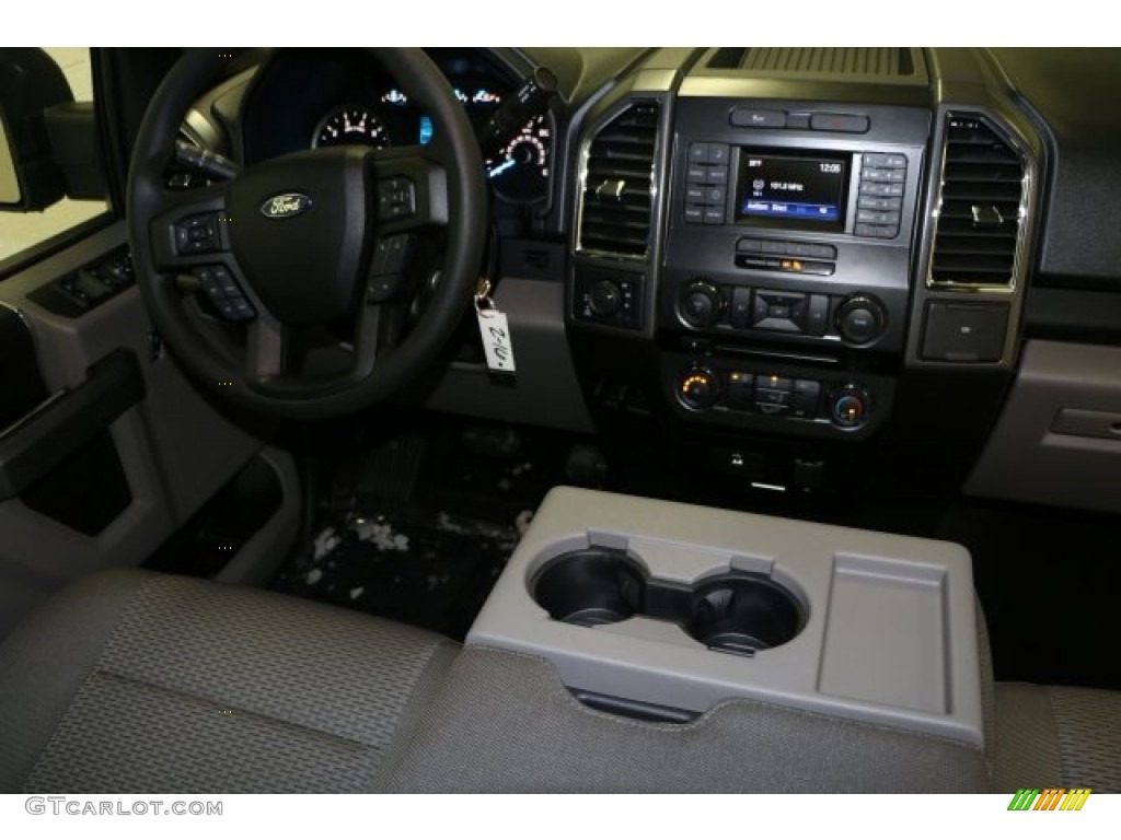 2016 F150 XLT SuperCab 4x4 - Ingot Silver / Medium Earth Gray photo #8