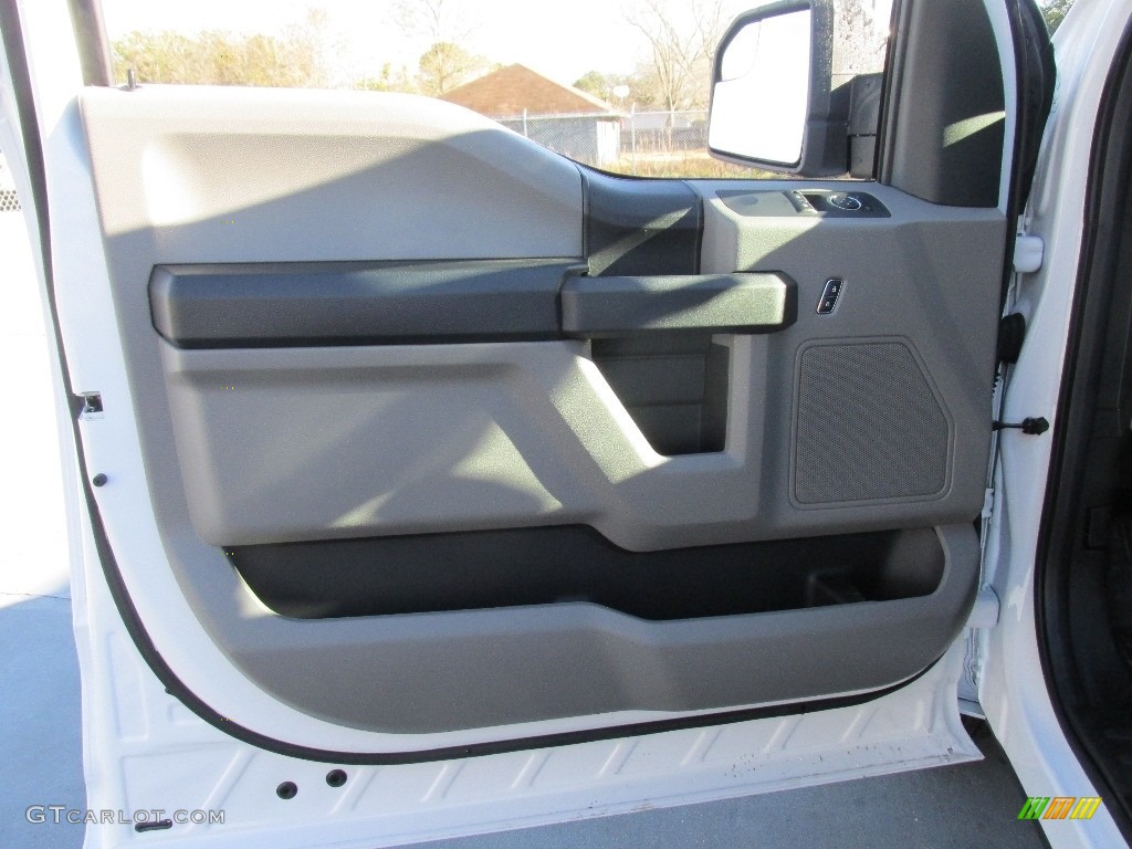 2016 F150 XL Regular Cab - Oxford White / Medium Earth Gray photo #18