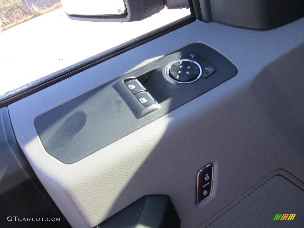 2016 F150 XL Regular Cab - Oxford White / Medium Earth Gray photo #19