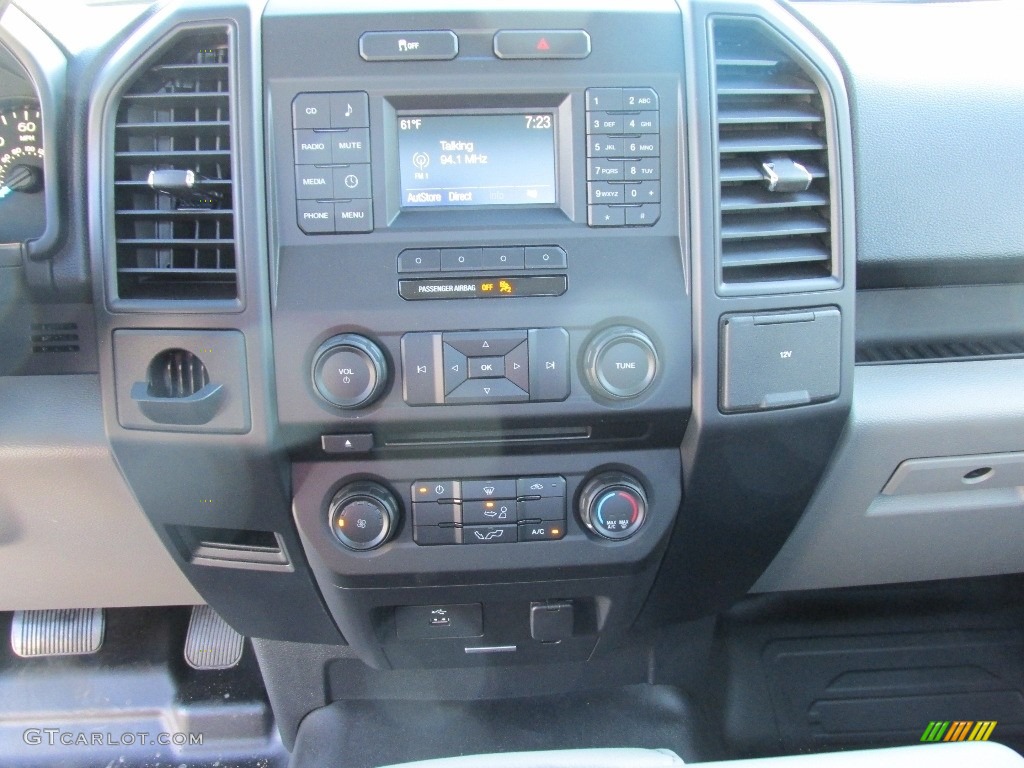 2016 F150 XL Regular Cab - Oxford White / Medium Earth Gray photo #22