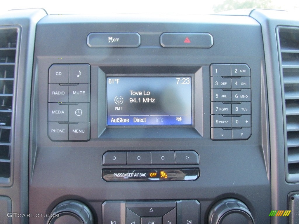 2016 F150 XL Regular Cab - Oxford White / Medium Earth Gray photo #23