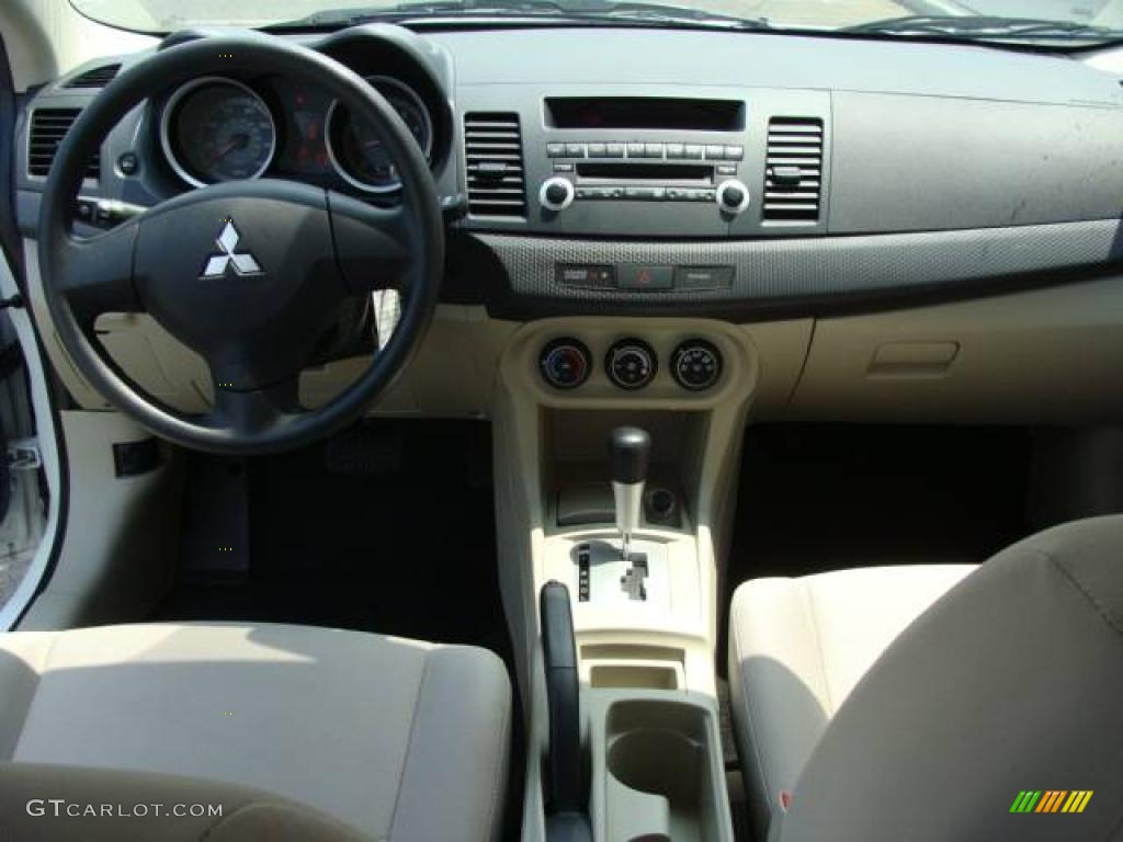 2008 Lancer DE - Wicked White / Beige photo #11