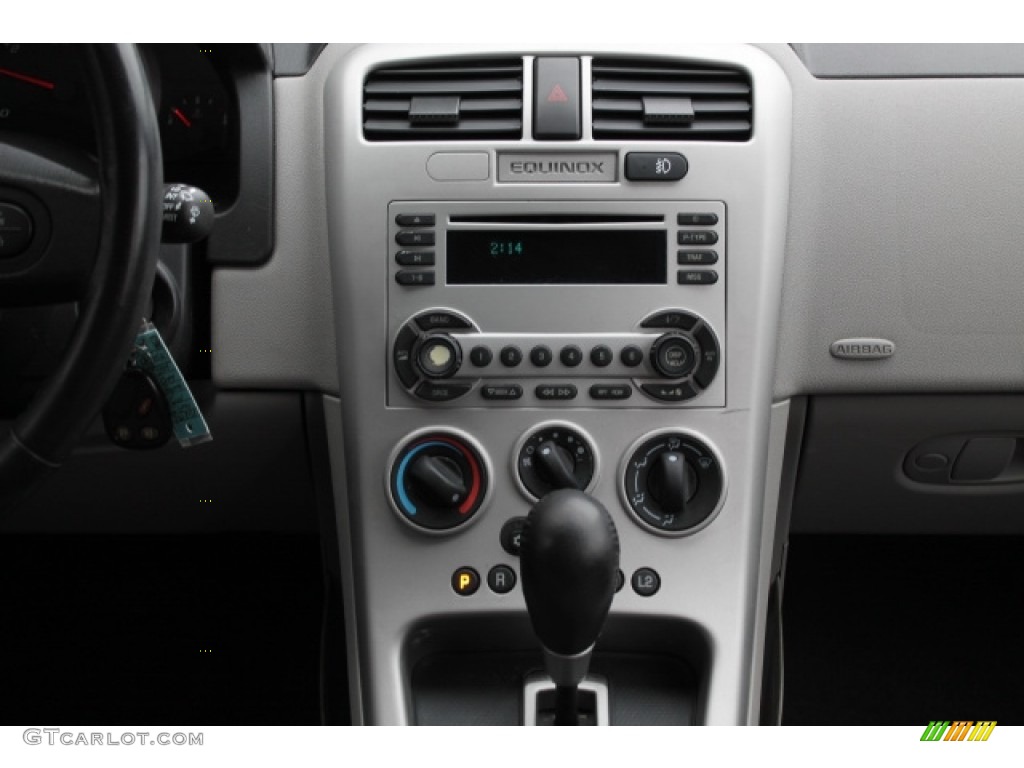 2005 Equinox LT AWD - Dark Silver Metallic / Light Gray photo #12